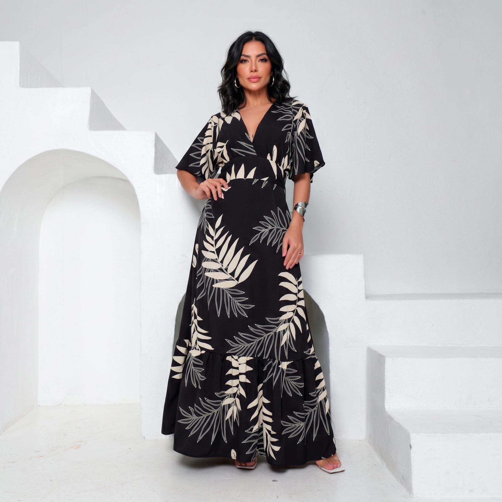 Vestido Longo Tropical Decote V — Preto